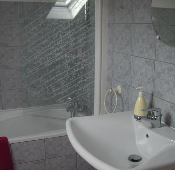 مبيت وإفطار Ferme De Lamourio