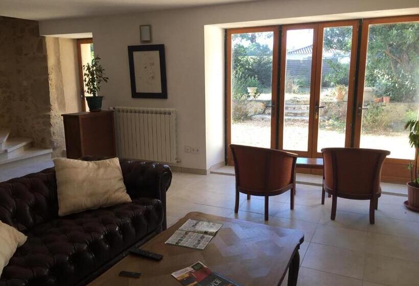 ベッドアンドブレックファースト La Maison Ocre