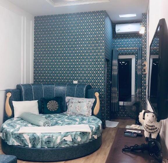 تختخواب و صبحانه Luxury Hotel T&l