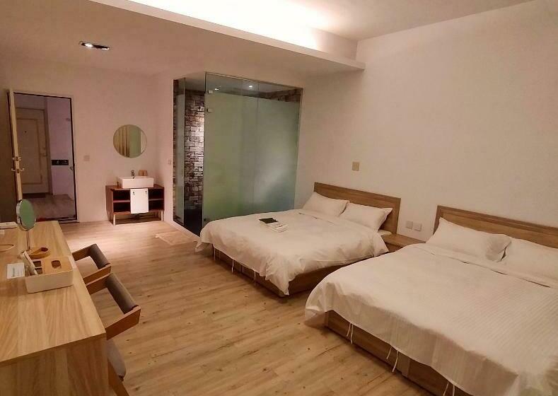 تختخواب و صبحانه Travel Life 源旅生活民宿