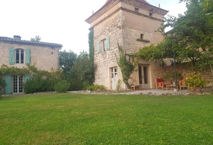 مبيت وإفطار Villa Mas