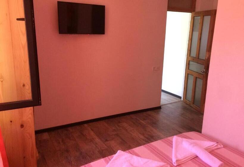 تختخواب و صبحانه Villa Portina