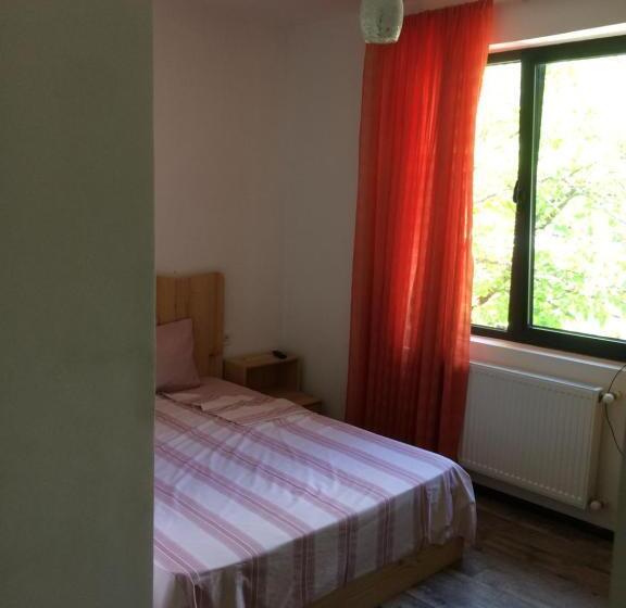 تختخواب و صبحانه Villa Portina