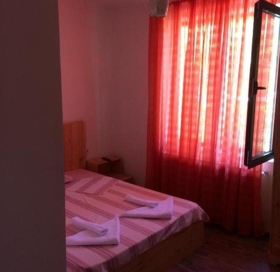 تختخواب و صبحانه Villa Portina