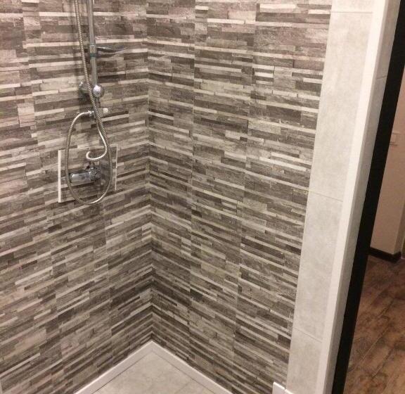 تختخواب و صبحانه Villa Portina