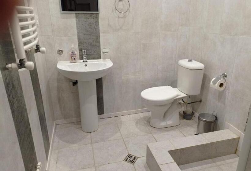 تختخواب و صبحانه Villa Portina