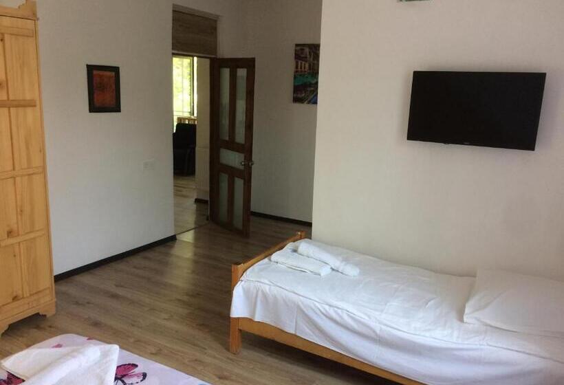 تختخواب و صبحانه Villa Portina