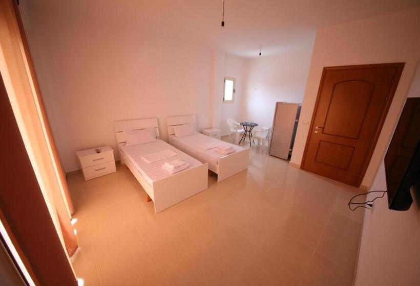 Отель Andrea Bashuri