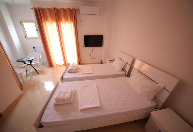 Отель Andrea Bashuri