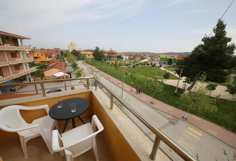 Отель Andrea Bashuri