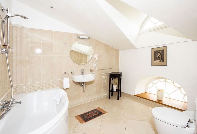 هتل Burbiskio Dvaras