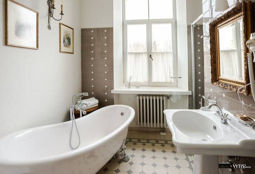 هتل Burbiskio Dvaras