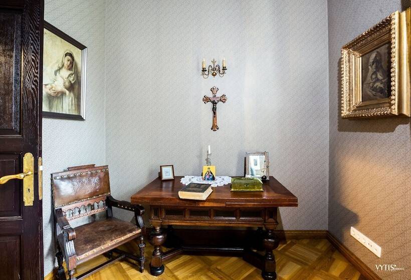 هتل Burbiskio Dvaras