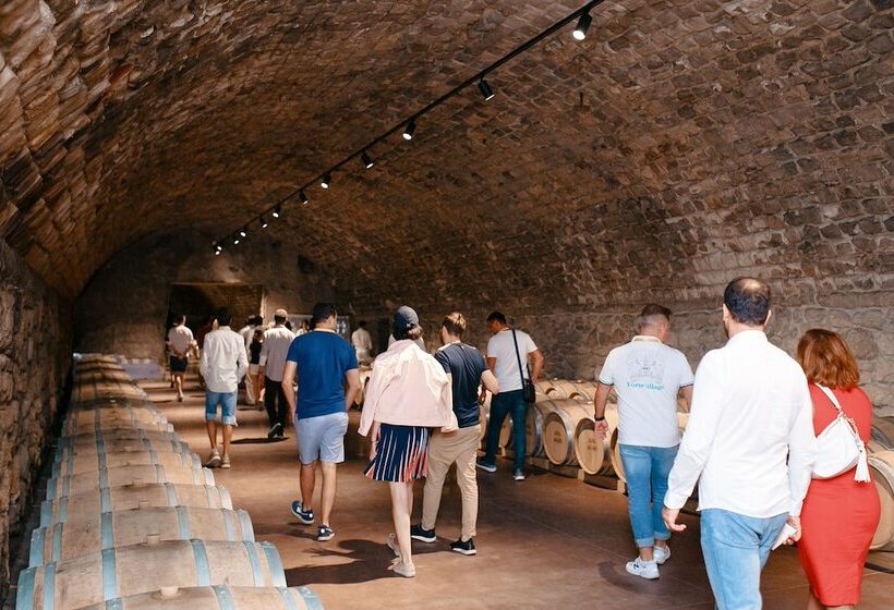 هتل Castel Mimi Wine Resort