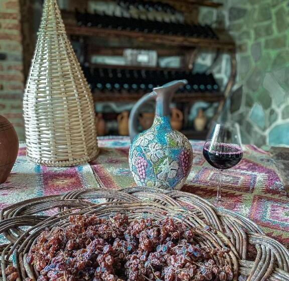 هتل Chateau Ikalto