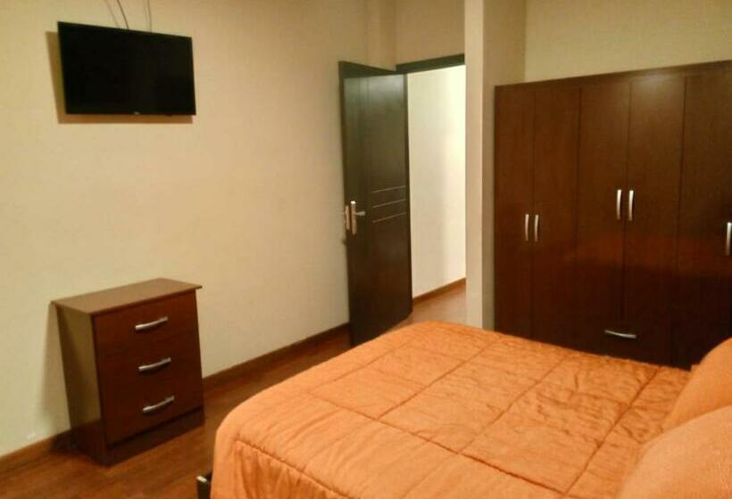 هتل کپسول El Prado Capsule Hostel