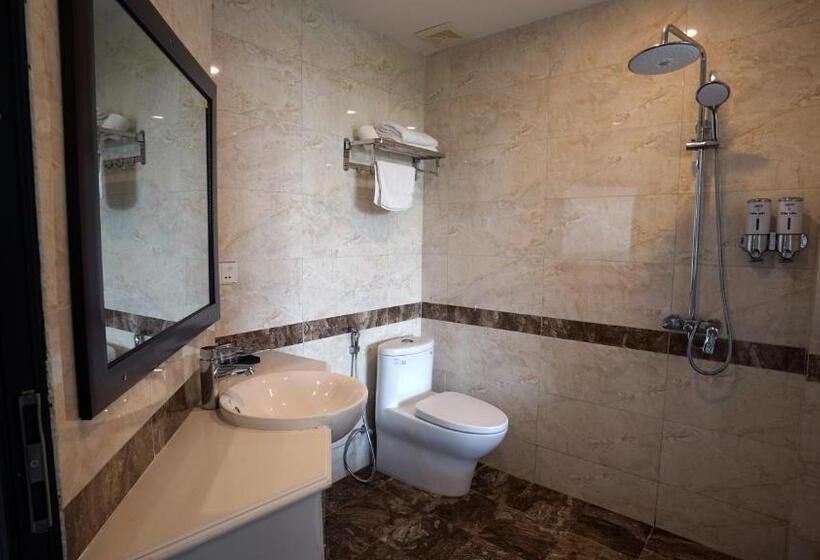 هتل Khách Sạn Hoàng Gia Ii