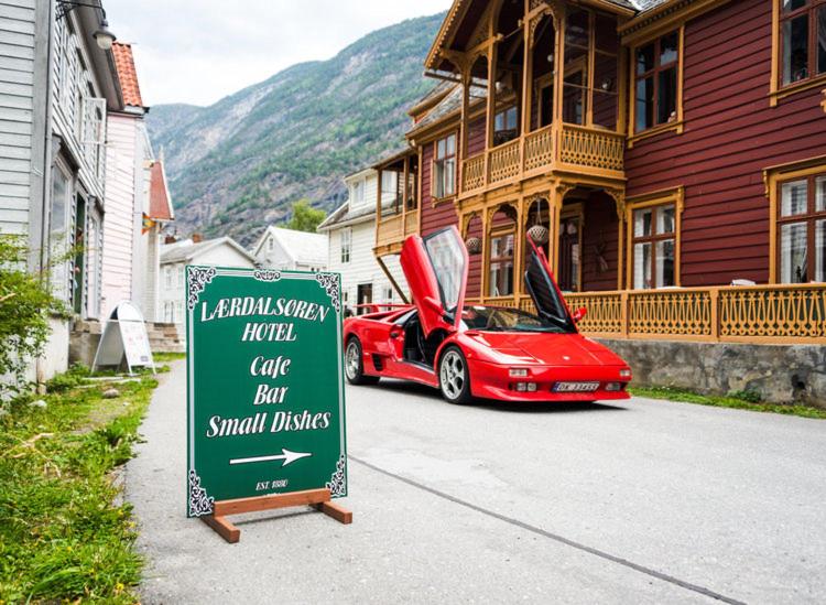 호텔 Lærdalsøren Motor Guesthouse