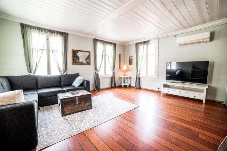 호텔 Lærdalsøren Motor Guesthouse