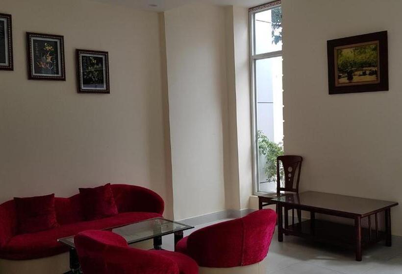 هتل Que Huong Coconut