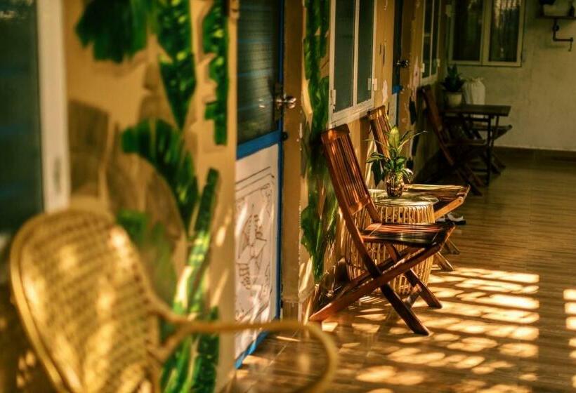 هتل Trại Hoa Vàng Homestay At Tuy Hòa Phú Yên