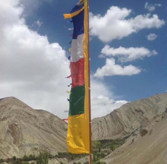 Namra Hotel And Camps   Temisgam