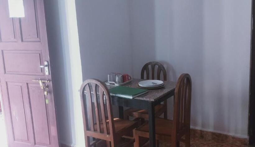 Pensão Alexmarie Guest House 5 Min To Candolim Beach