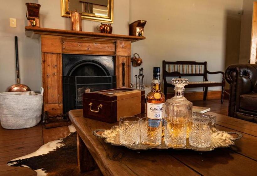 بنسيون Colonial Karoo Guesthouse