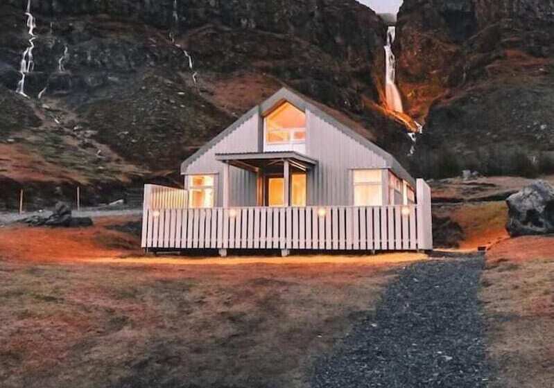 پانسیون Ekra Glacier Lagoon