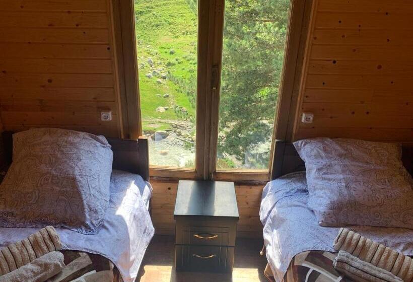 פנסיון Eno Grand