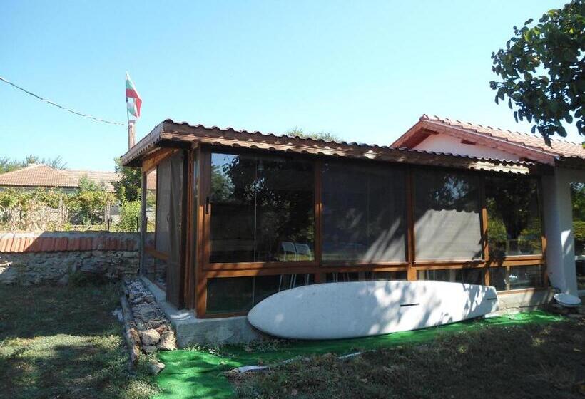 Пансион Granichar 3 Surfa