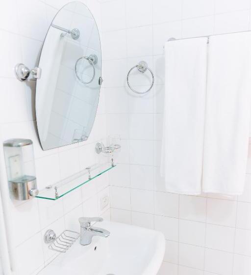 بنسيون Lion B&b