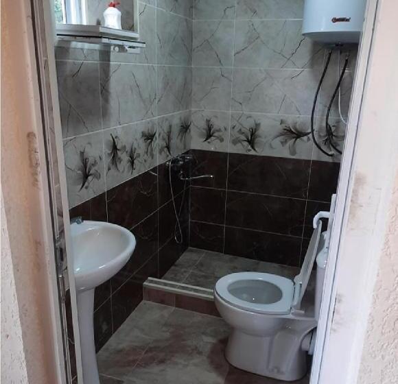 پانسیون Nino & Tarzan Guesthouse