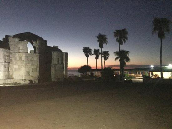 膳宿费 Oasi̇s At Ayfi̇lon