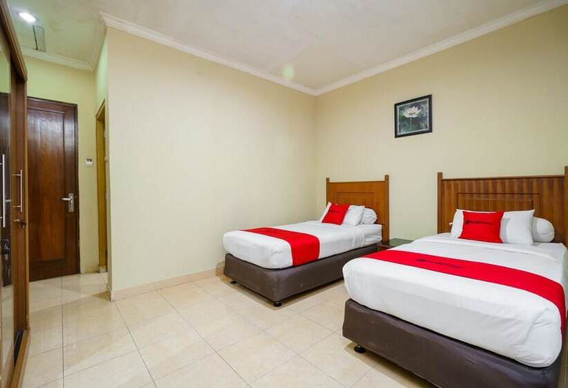 פנסיון Reddoorz @ Jalan Lintas Sumatera Lahat