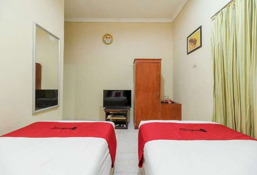 פנסיון Reddoorz @ Jalan Lintas Sumatera Lahat