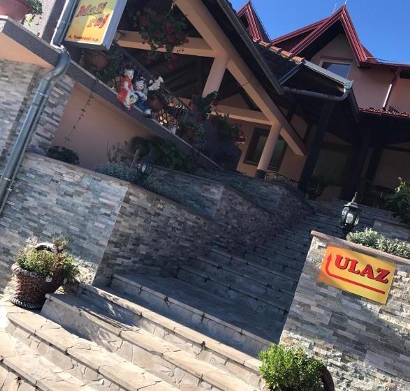 پانسیون Restoran Sa Sobama Za Iznajmljivanje Mali Raj