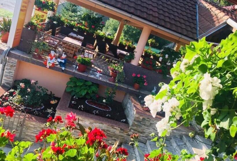 پانسیون Restoran Sa Sobama Za Iznajmljivanje Mali Raj