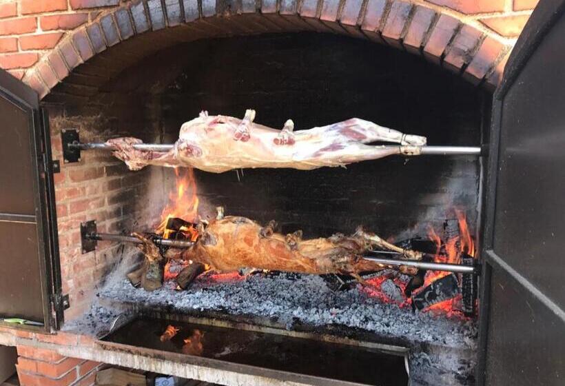 پانسیون Restoran Sa Sobama Za Iznajmljivanje Mali Raj