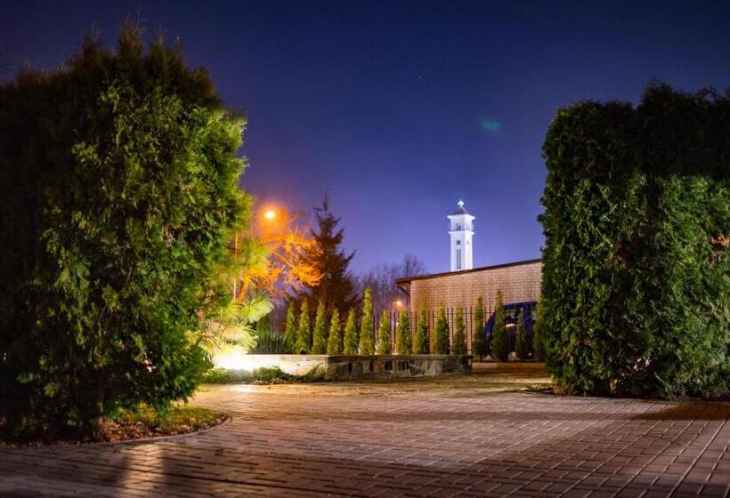 پانسیون Robeda