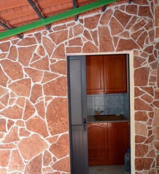 بنسيون Romeo’s Guest House 2