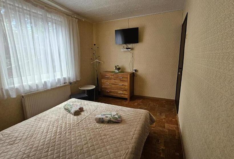 پانسیون Svečių Namai Pervalkoje