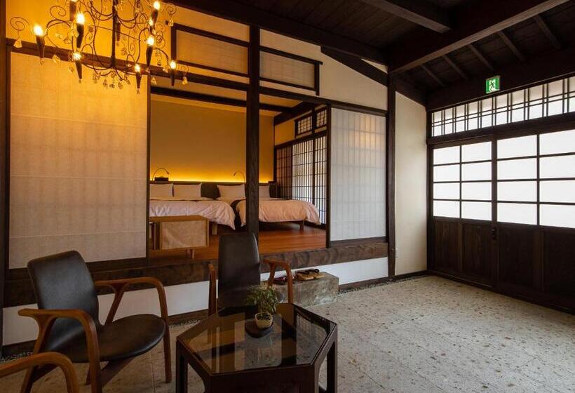 Ryokan 内子の宿 織