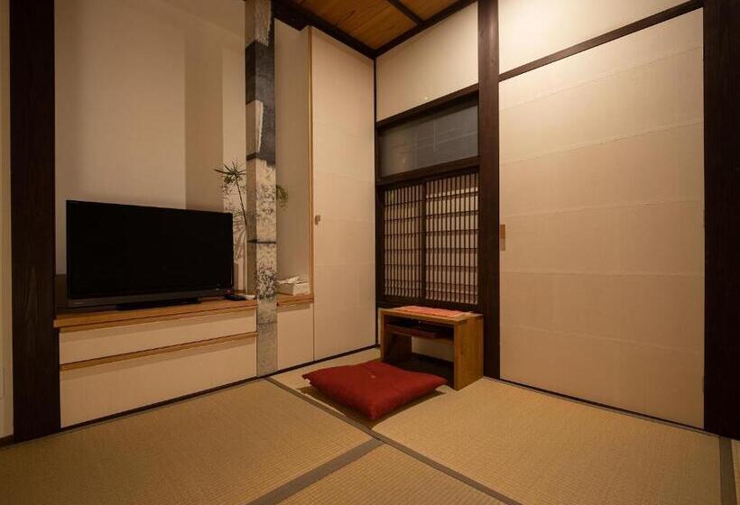 Ryokan 内子の宿 織