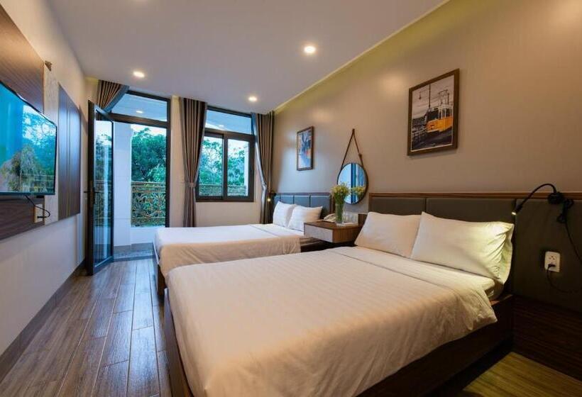 West Lake Hotel Near Bai Dai Beach