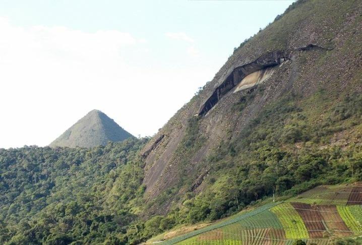 호스텔 Pousada Jacu Acu