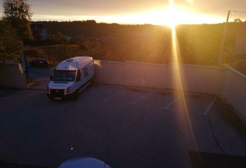 هاستل Prenoćište Samir