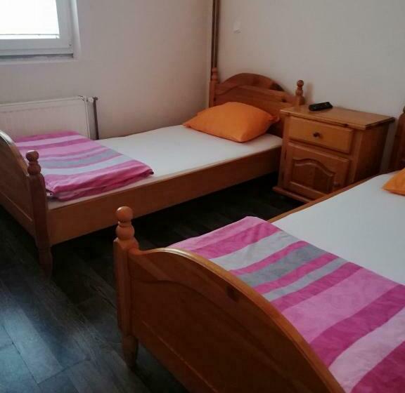 هاستل Prenoćište Samir