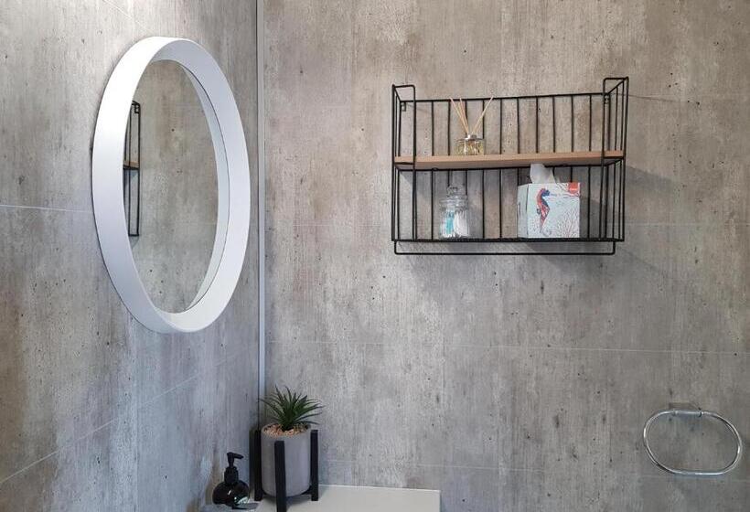 צימר Admiral Waters