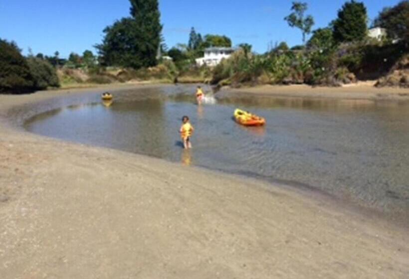 צימר Admiral Waters